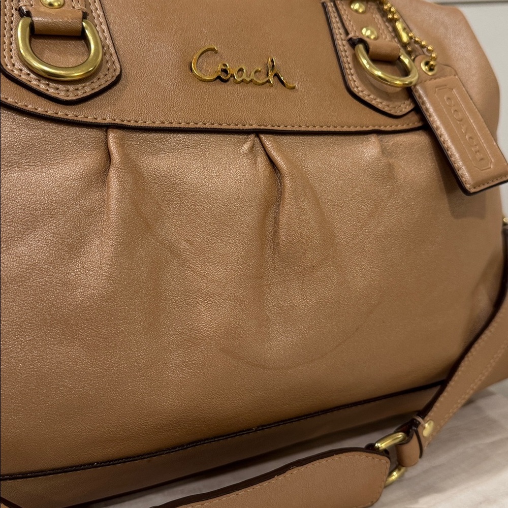 Coach Bag Ashley Large Tan Metallic Leather Satchel - Picture 15 of 17
